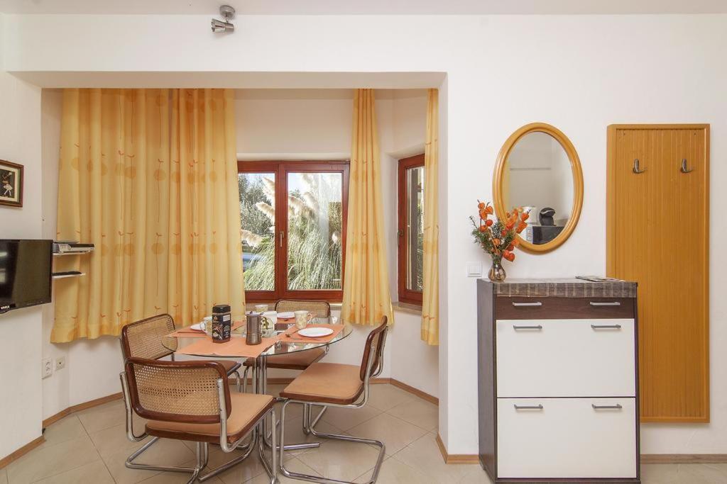 Apartments Caterina Пула Экстерьер фото